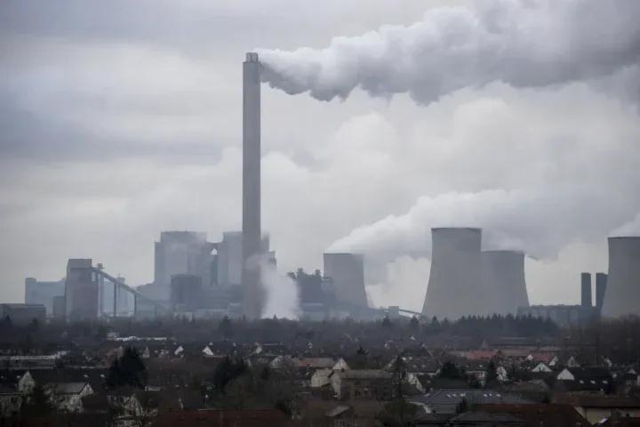 Koszty zewnętrzne energetyki węglowej: ukryta cena prądu